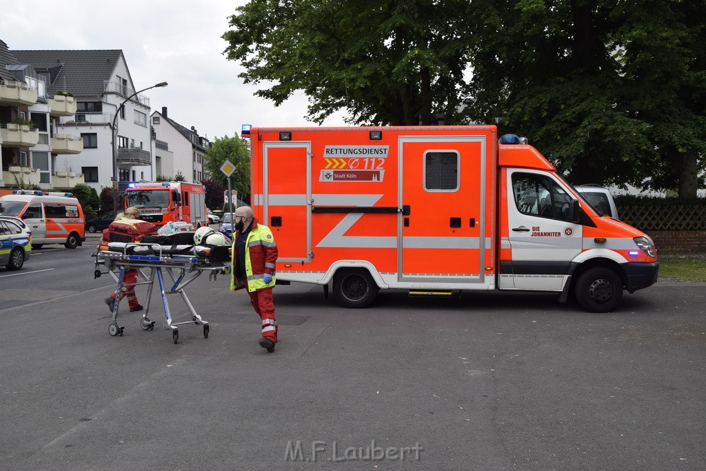 Einsatz BF Koeln Koeln Brueck Bruecker Mauspfad P46.JPG - Miklos Laubert